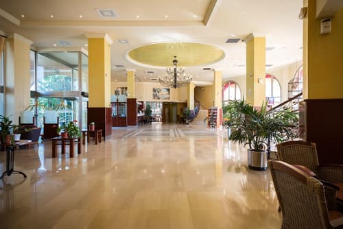 Ohtels La Hacienda, Reception