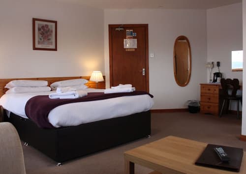 Smithton Hotel, Room