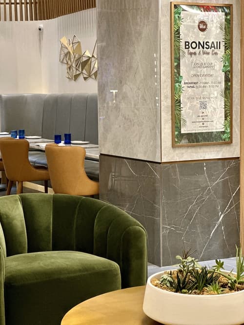 Concorde Hotel New York, Reception