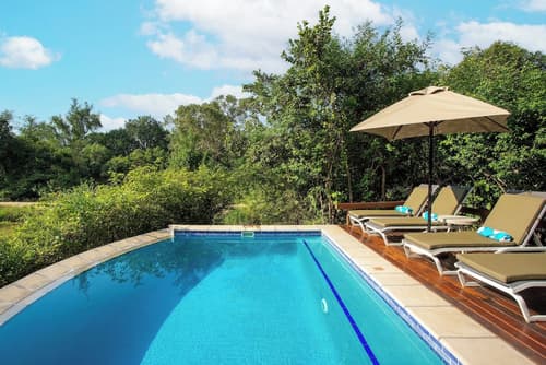 Kingfisher Creek Safari Lodge