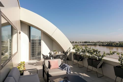 Hilton Garden Inn Bordeaux Centre, Terrace/patio