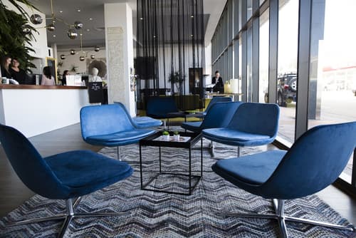 The Gerald Apartment Hotel, Lobby sitting area