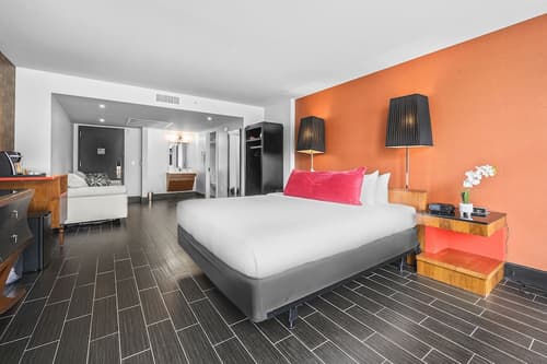 The Fairwind Hotel, Room