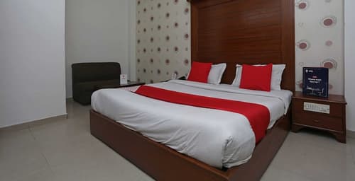 Hotel Pallvi Palace, 