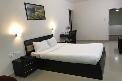 All Seasons Guest House, 