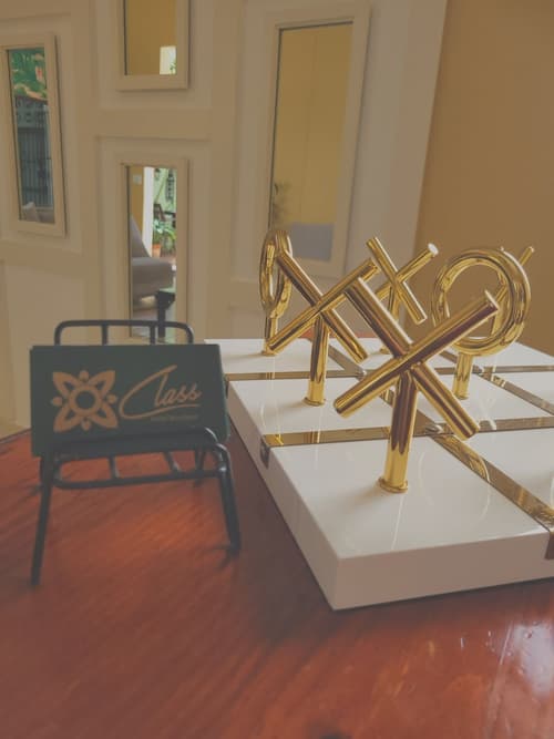 Hotel Class Colonial, Reception