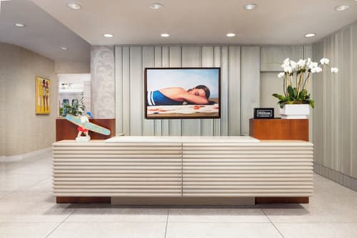 Hotel Continental Miami Beach, Tapestry Collection by Hilton, Interior entrance