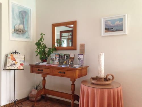 Blue Fern of Knysna, Interior entrance