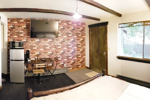 Paradise Village Hotel, Room