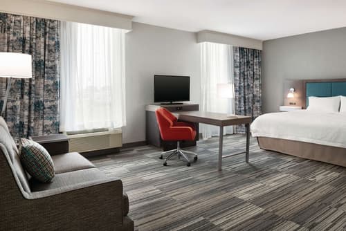 Hampton Inn Champaign Southwest, Room