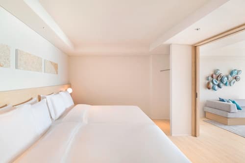 IRAPH SUI, a Luxury Collection Hotel, Miyako Okinawa, Room