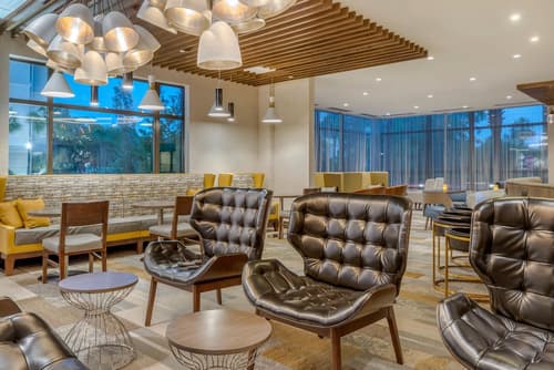 DoubleTree by Hilton Charleston Riverview, Lobby