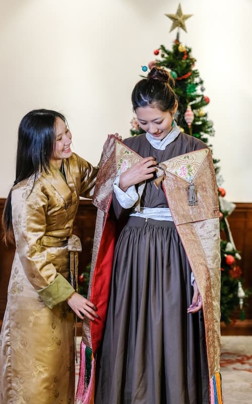 The Indus Valley, Lobby lounge