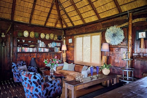 Parsons Hilltop Safari Camp, Living area