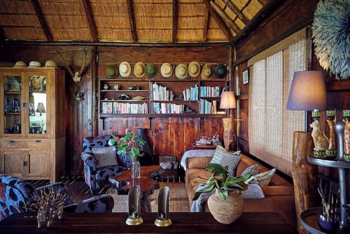 Parsons Hilltop Safari Camp, Living area