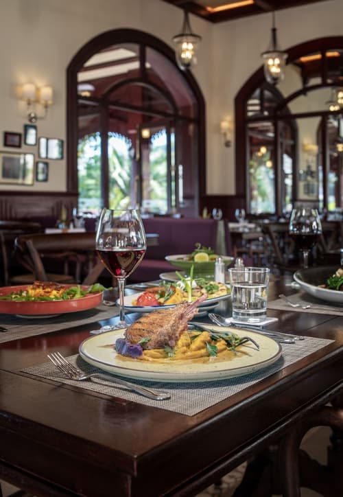 Le Bel Air Resort Luang Prabang, Food and drink