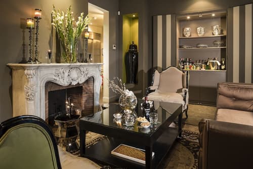 Villa Garbo, Lobby sitting area