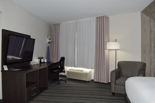 Days Inn by Wyndham Kingston, Room