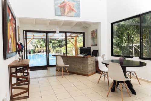 Seis Playas Hotel, Reception