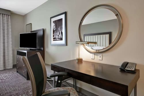 DoubleTree by Hilton Chicago Midway Airport, Room