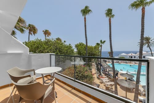 THB Flora Aparthotel, Pool