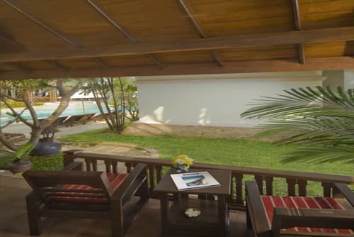 Thai House Beach Resort
