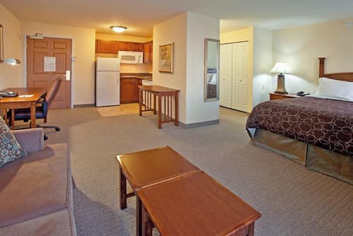 Staybridge Suites Albuquerque - Airport by IHG, Room