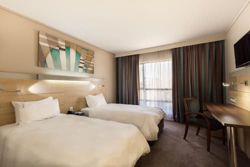 Holiday Inn Express Sandton Woodmead by IHG, Room