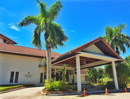 Sabah Hotel Sandakan, Property entrance