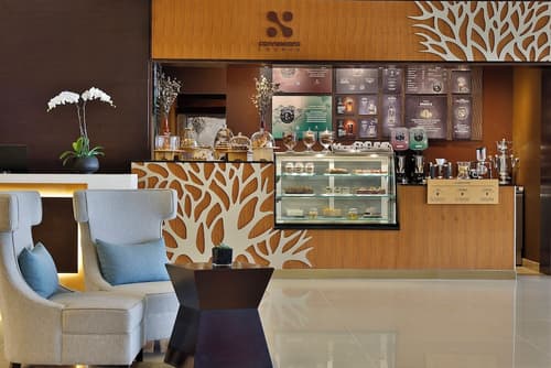 Media Rotana, Lobby sitting area