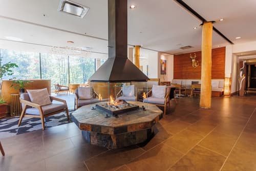 Hôtel-Musée Premières Nations, Reception