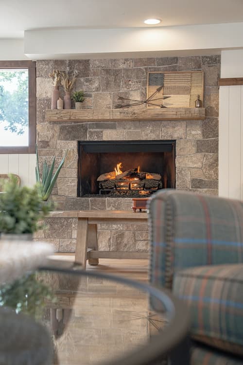 Petty Ranch Inn, Lobby sitting area