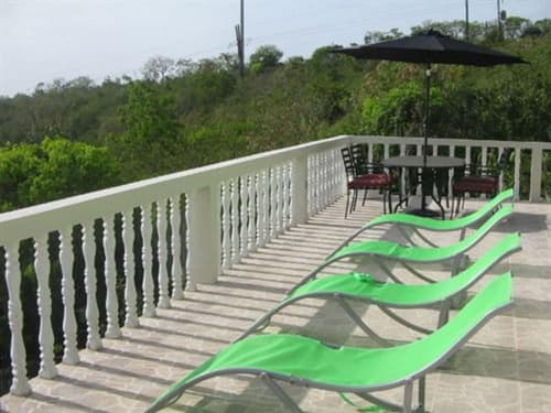 Retreat Guesthouse Luxury Suites, Terrace/patio