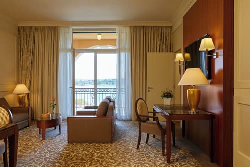 Palace Portoroz, Room