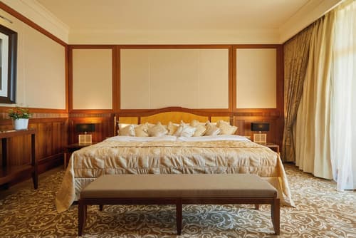 Palace Portoroz, Room