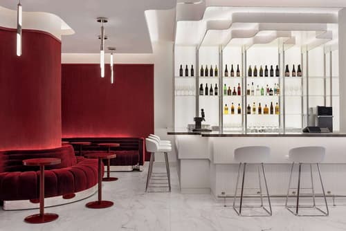 Revery Toronto Downtown, Curio Collection by Hilton, Lobby