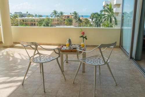 Privilege Aluxes Isla Mujeres Adults Only, Terrace/patio