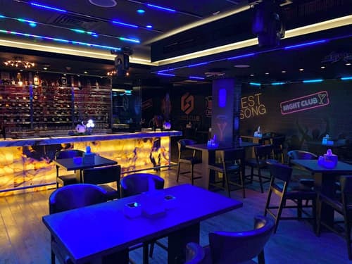 Villaggio Hotel Abu Dhabi, Bar (on property)