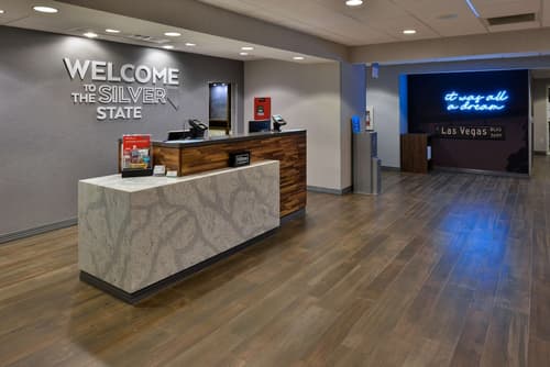 Hampton Inn & Suites Las Vegas Airport