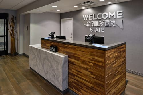 Hampton Inn & Suites Las Vegas Airport