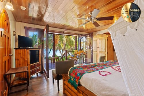 Portofino Beach Resort, Room