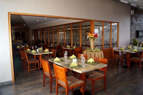 Hotel Stubel Suites and Cafe, Dining