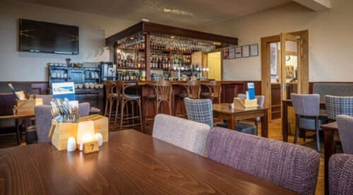 Uig Hotel, Bar (on property)