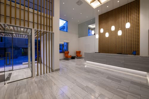 Pharae Palace Hotel, Reception