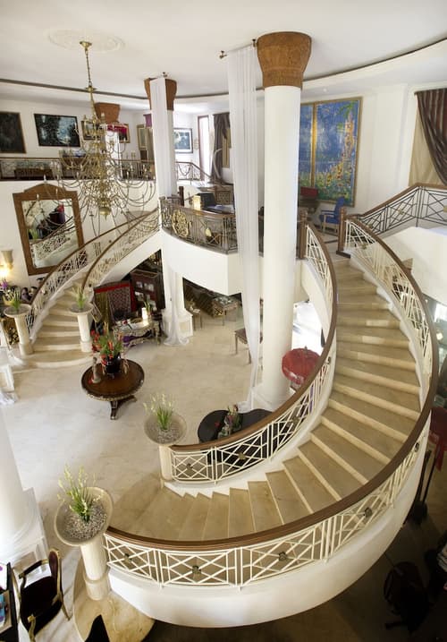 The Mansion Resort Hotel & Spa, Interior entrance