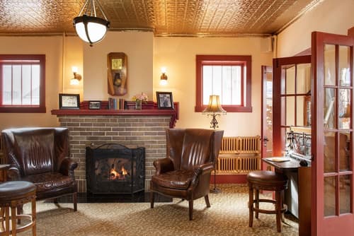 Chamberlin Inn Cody, Lobby