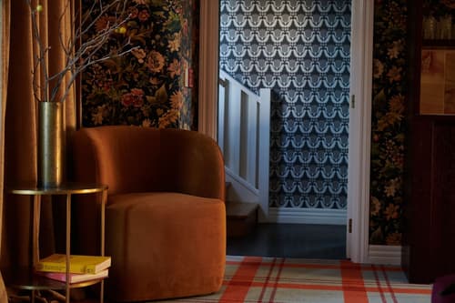 The Dairy Hotel Queenstown, A Naumi Chapter, Lobby sitting area