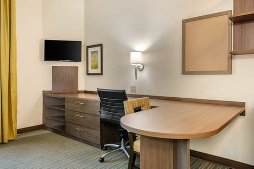 Candlewood Suites Fort Myers Sanibel Gateway by IHG, Room