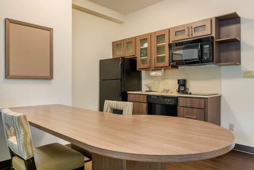 Candlewood Suites Fort Myers Sanibel Gateway by IHG, Private kitchenette