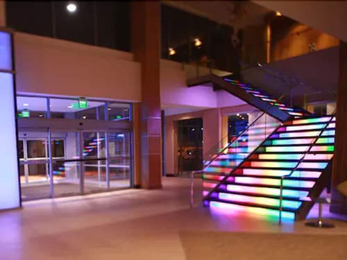 Moonrise Hotel, Interior entrance